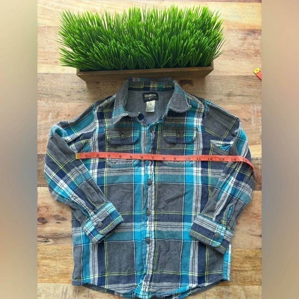 Oshkosh B’Gosh Size 6 Blue Plaid Button Down Flannel